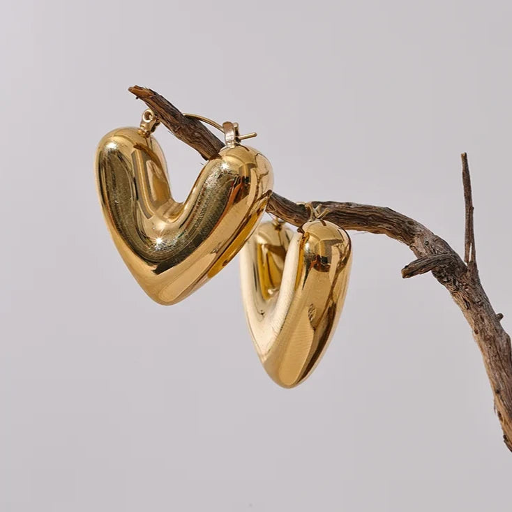 Brinco em Ouro 18k Coração Grande