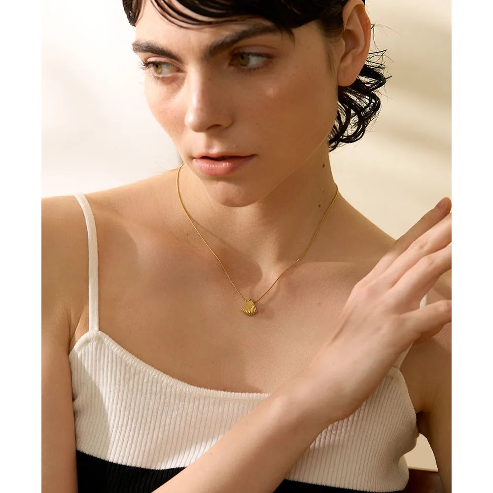 Colar Concha em Ouro 18k