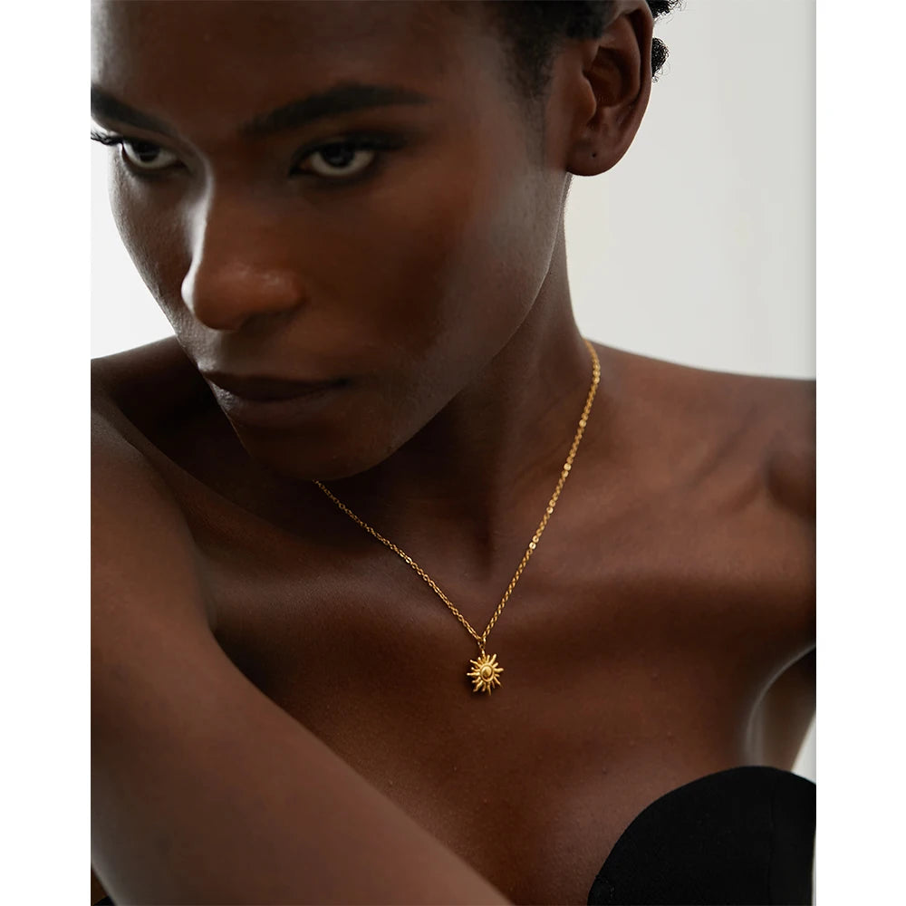 Colar Pendente Sol Ancestral