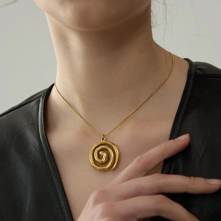 Colar Pendente Caracol