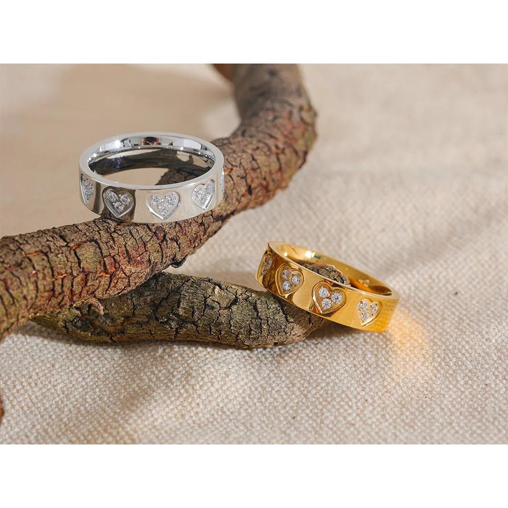 Anel Coração Cravejado Zircônia