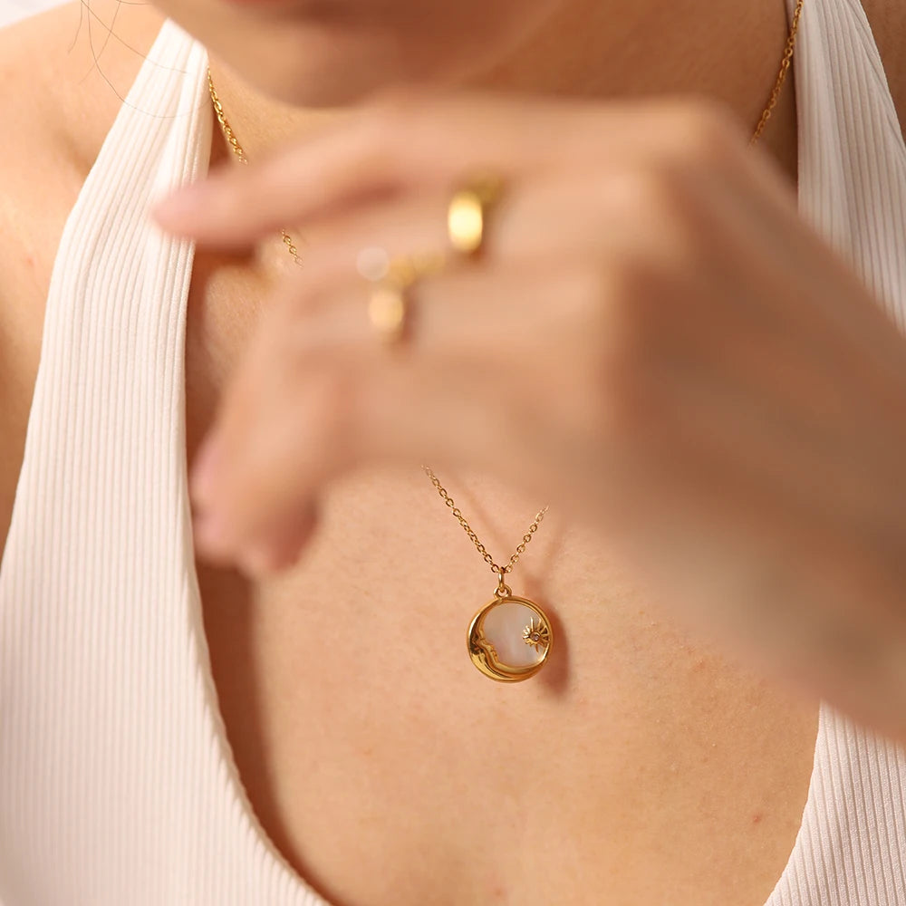 Colares Astros Celestes Ouro 18k