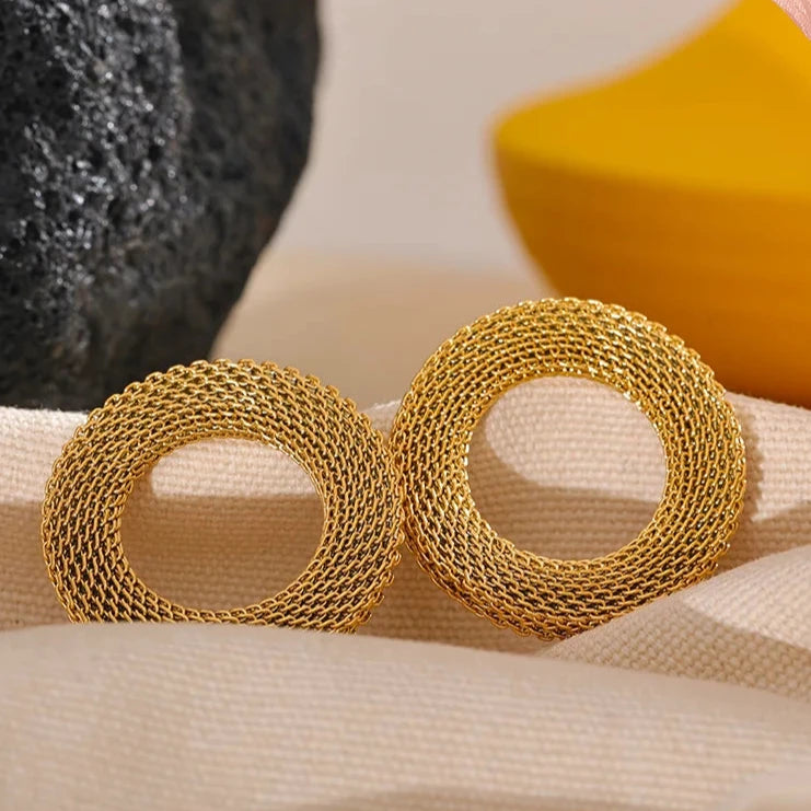 Brinco em Ouro 18k Circulo Texturizado