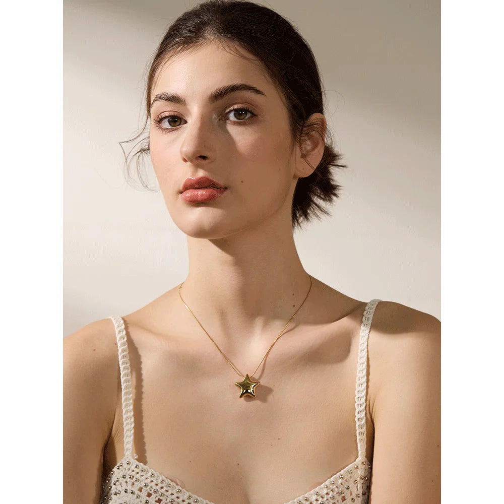 Colar Estrela Minimalista em Ouro 18k
