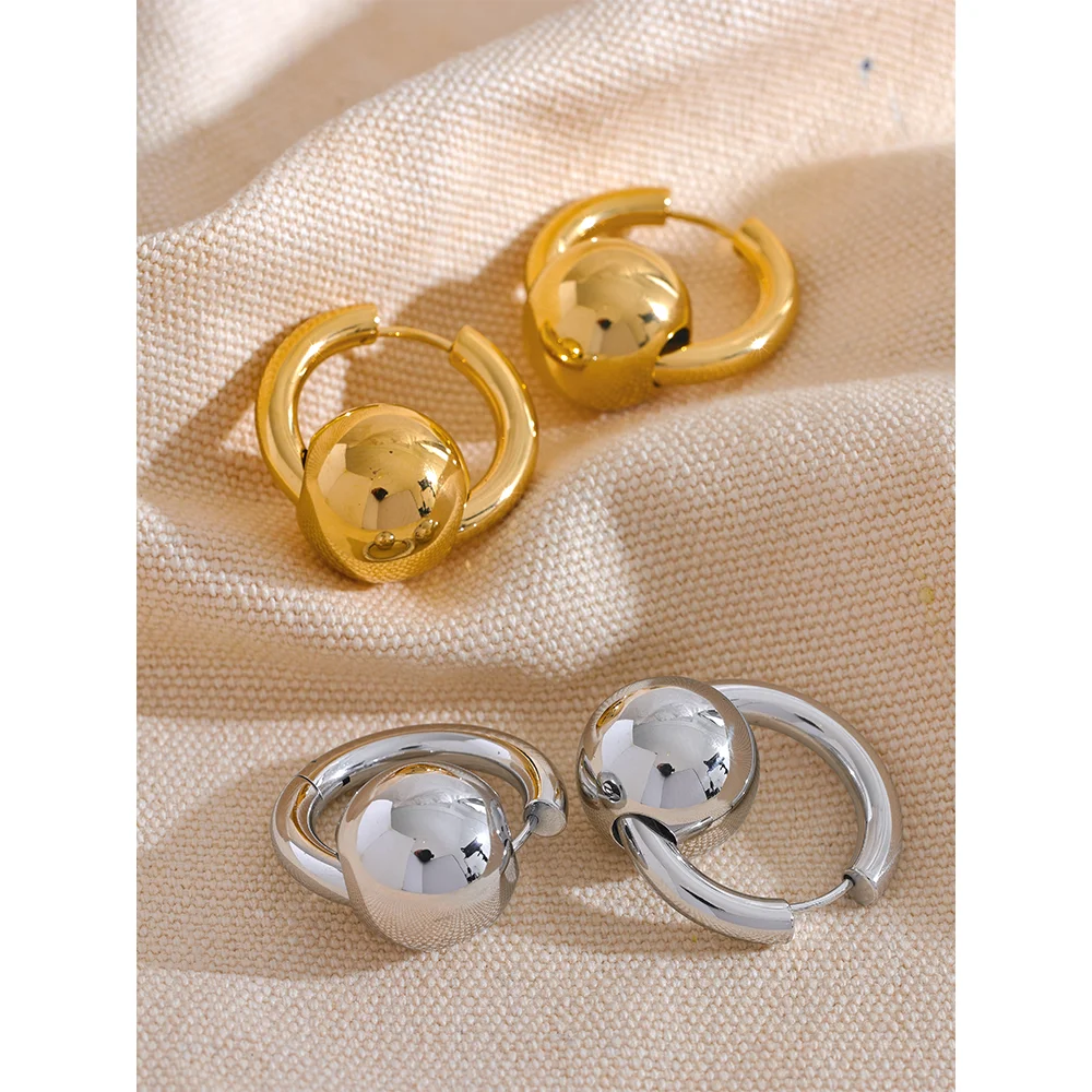 Brinco em Ouro 18k Argola Esfera Minimalista