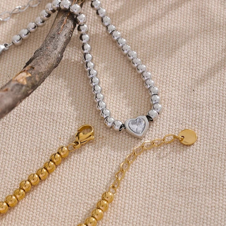 Pulseira Esferas Detalhe Coração Zircônia