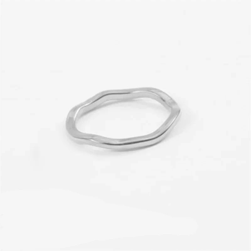 Anéis Minimalistas Onda Leve