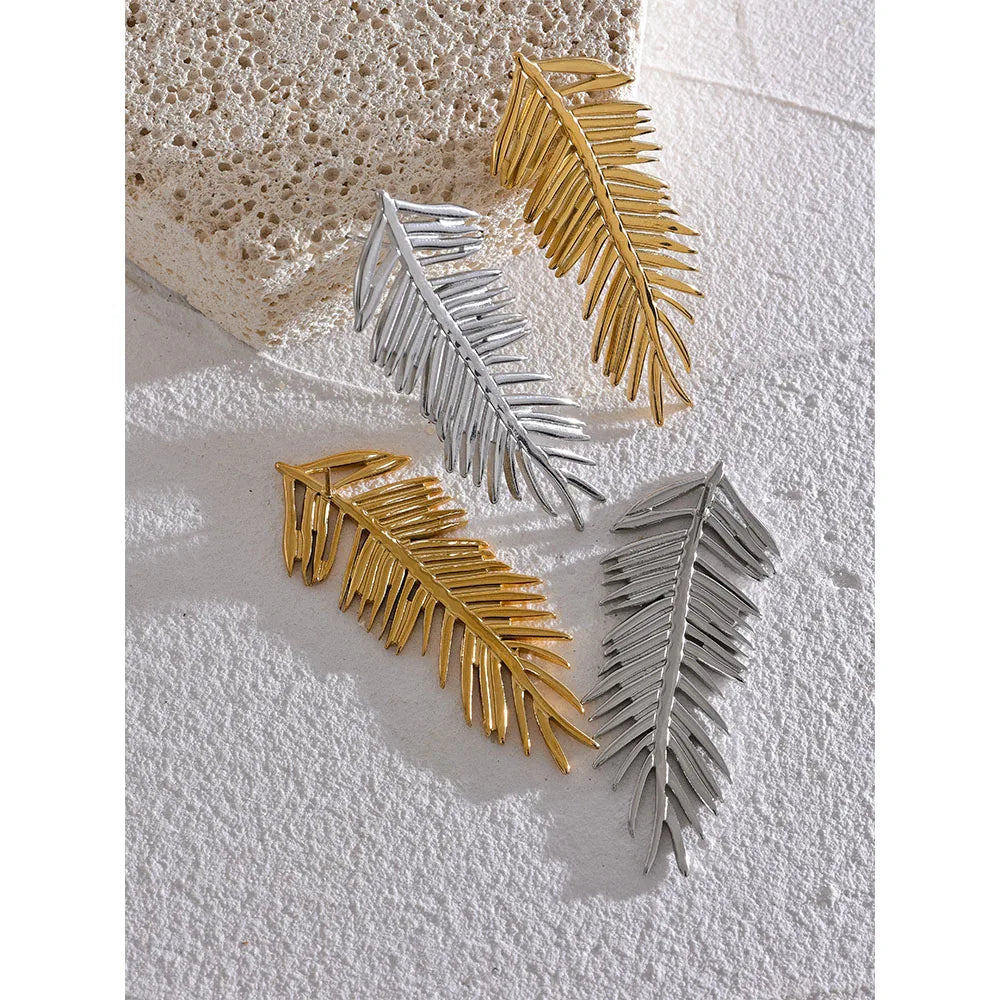 Brinco em Ouro 18k Ramo de Palmeira