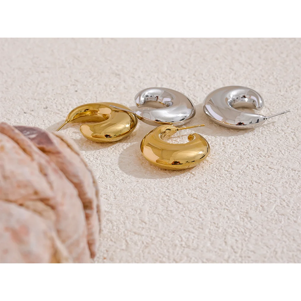 Brinco em Ouro 18k Argola C Orgânica