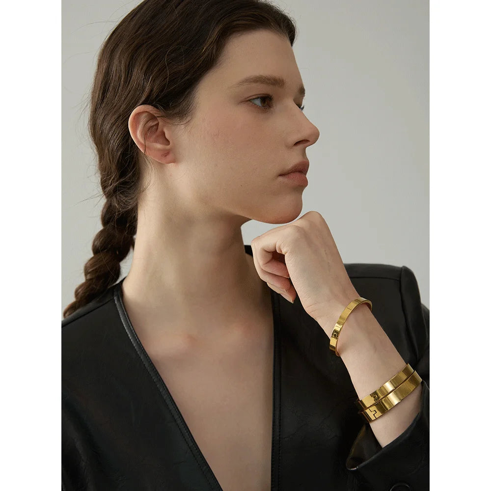 Pulseira Bracelete Liso Minimalista