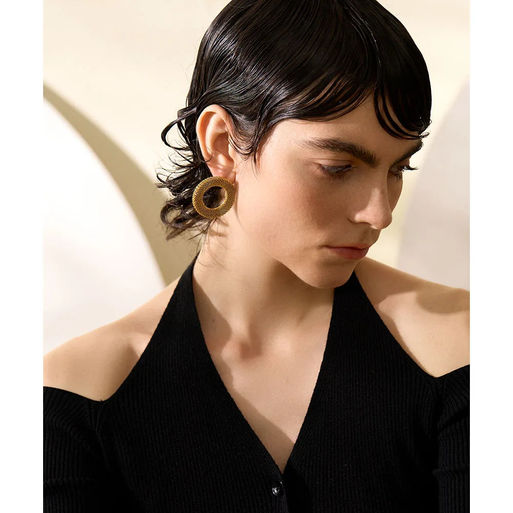 Brinco em Ouro 18k Circulo Texturizado