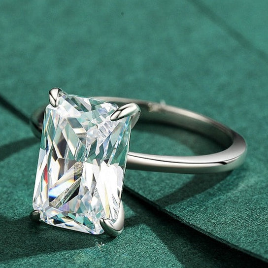 Anel Luxo Zircônia Retangular em Prata 925