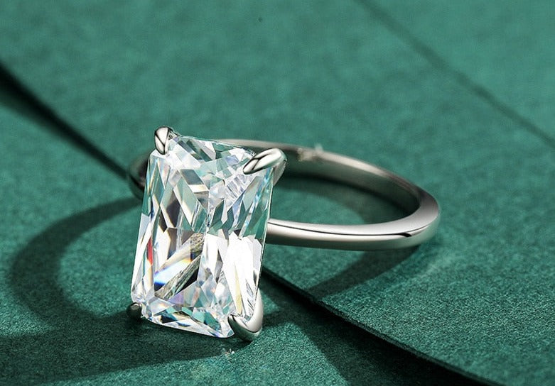 Anel Luxo Zircônia Retangular em Prata 925