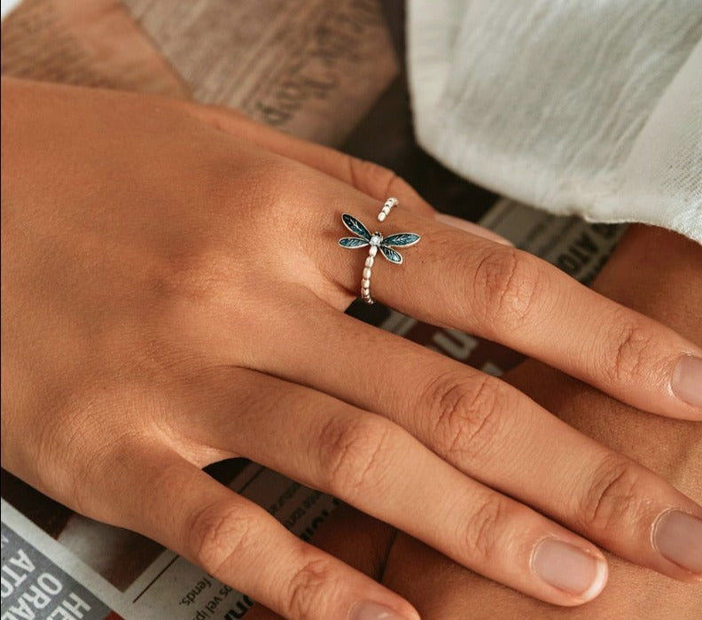 Anel Libélula Ajustável em Prata 925