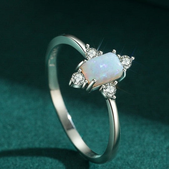 Anel Opala Moldura em Prata 925