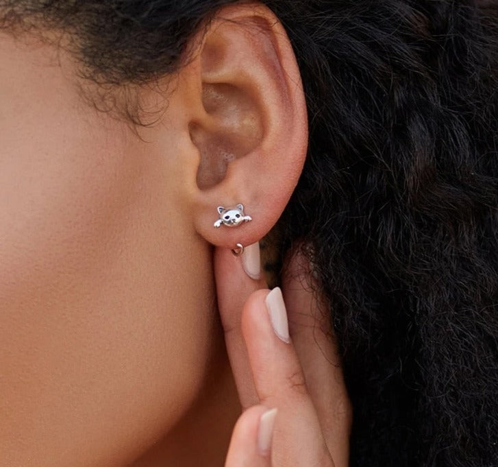 Brinco Gatinho Minimalista em Prata 925