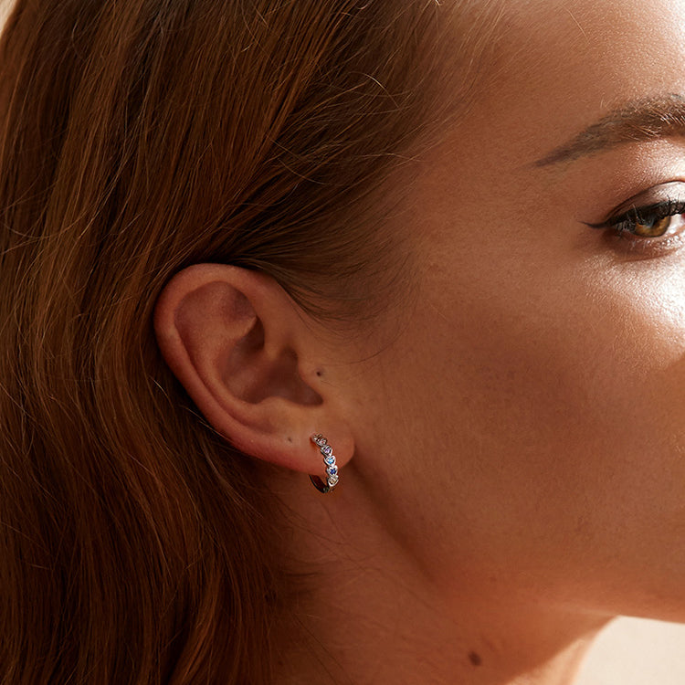 Brinco Corações Rainbow em Prata 925