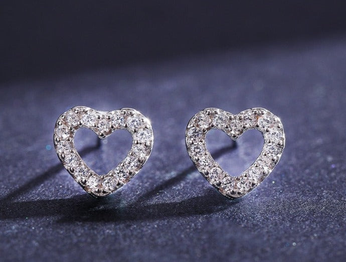 Brinco Coração Romântico Zircônia em Prata 925