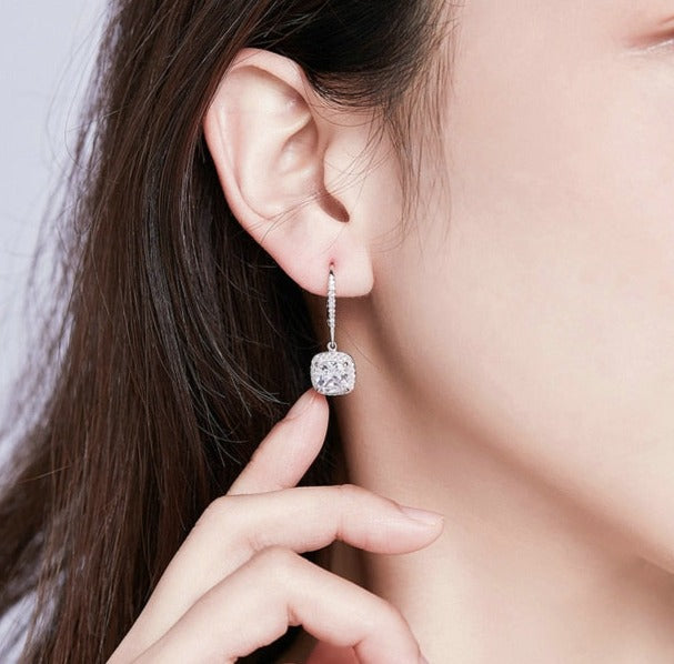 Brinco Sterling Zircônia em Prata 925