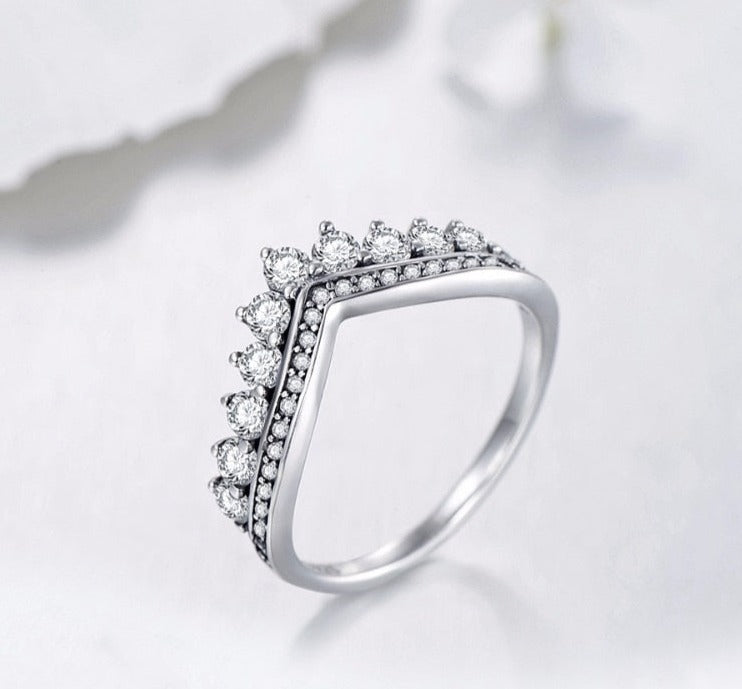 Anel Coroa Clássica em Prata 925