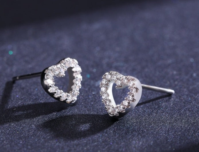 Brinco Coração Romântico Zircônia em Prata 925
