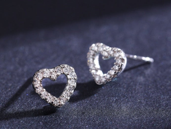 Brinco Coração Romântico Zircônia em Prata 925