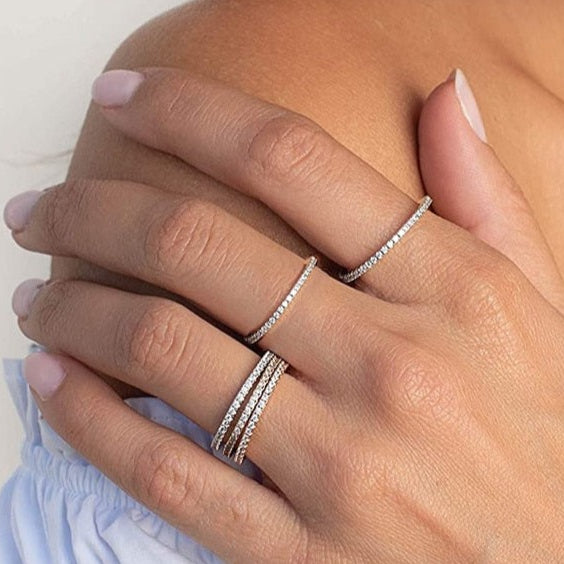 Anel Aparador Cravejado Zircônia em Prata 925