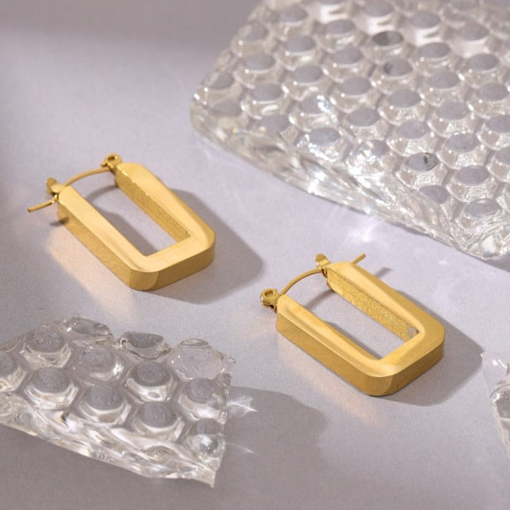 Brinco Quadrado Hoop em Ouro