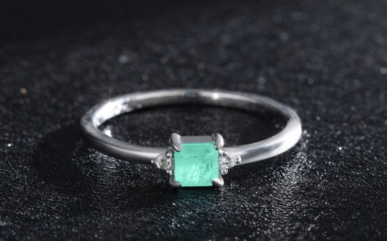 Anel Turmalina Paraíba Quadrada em Prata 925