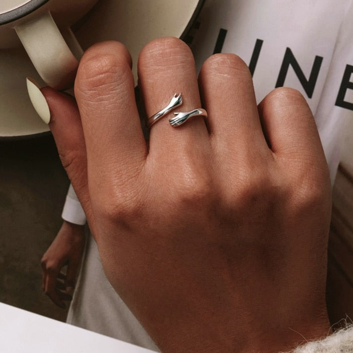 Anel Abraço Ajustável em Prata 925