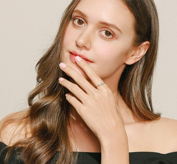 Anel Clássico Turmalina Retangular em Prata 925