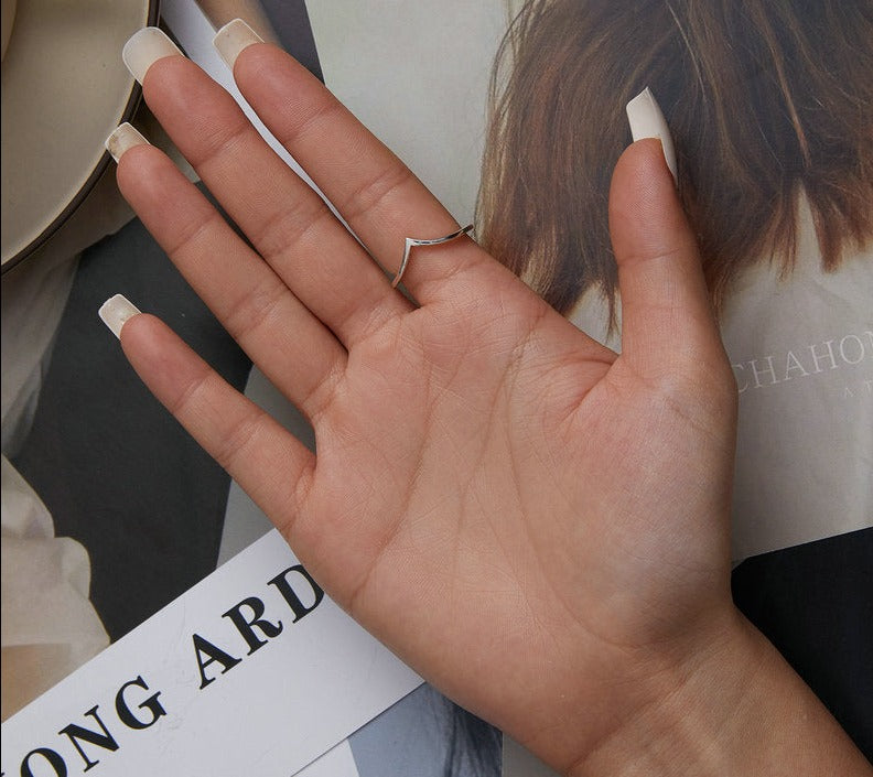 Anel Formato Coração Cravejado em Prata 925