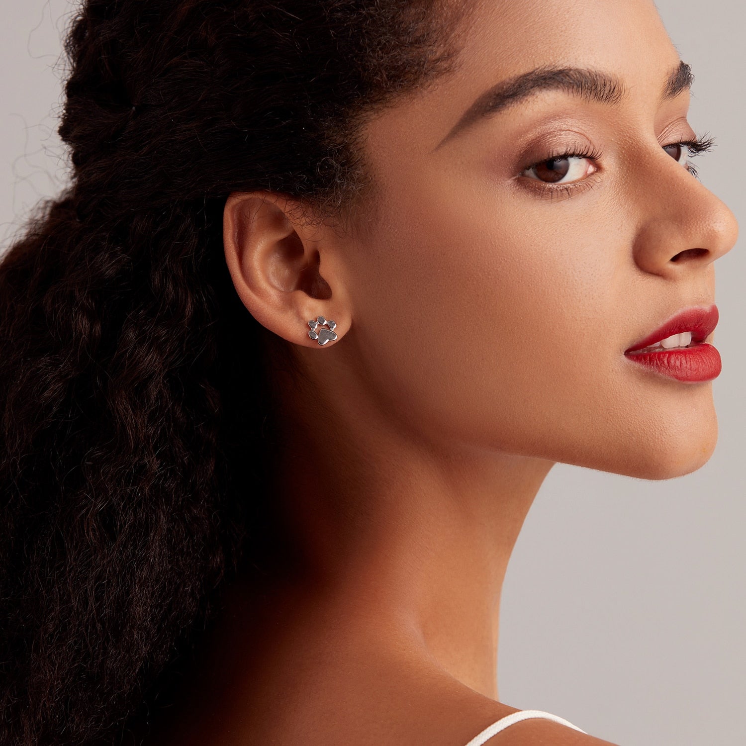 Brinco Patinhas Dog em Prata 925