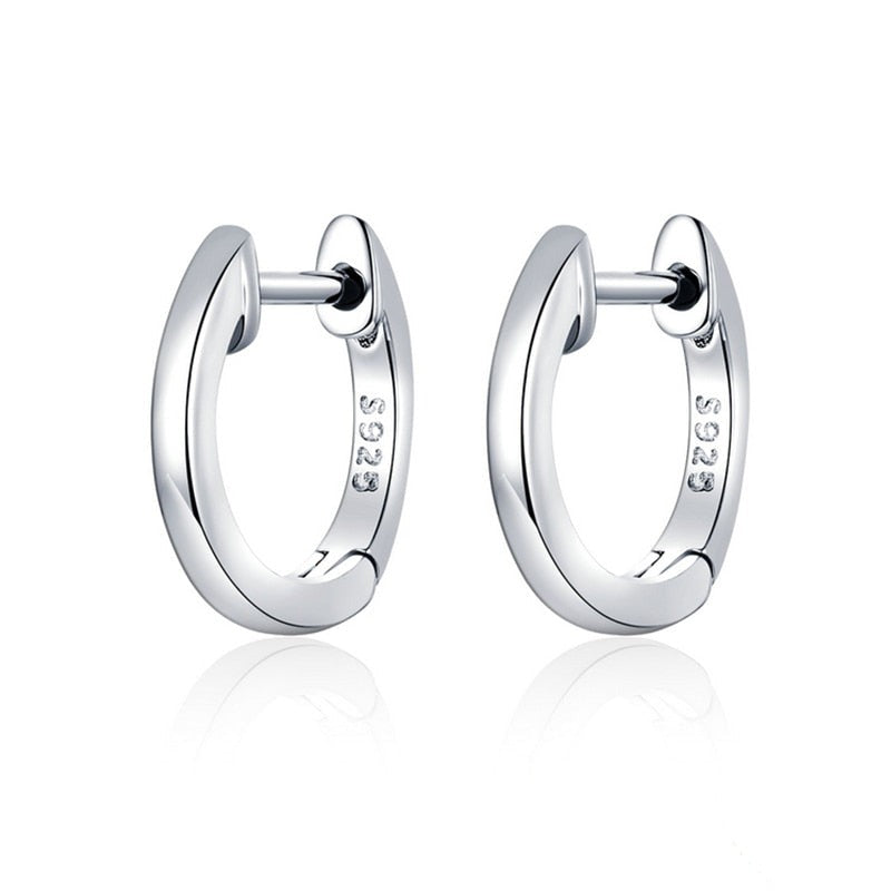 Brinco Argola Tradicional Curta em Prata 925