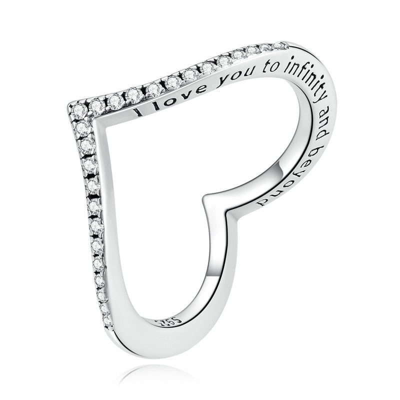 Anel Formato Coração Cravejado em Prata 925