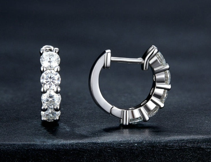 Brinco Argola Cravejada Zircônia em Prata 925