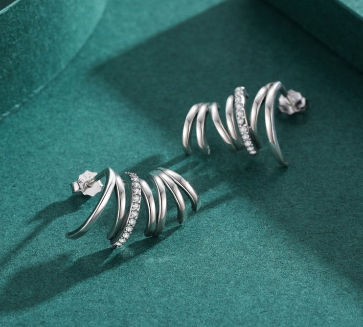 Brinco Wave em Prata 925