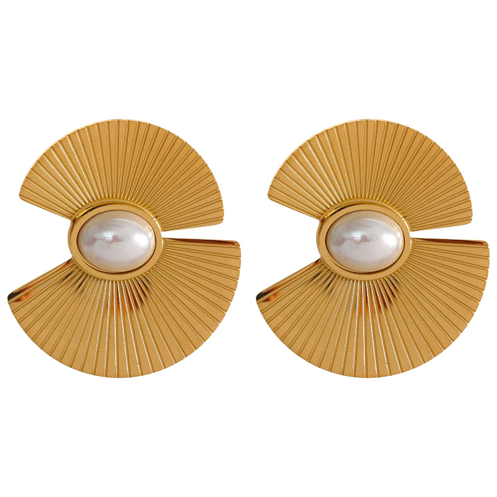 Brinco em Ouro 18k Flor e Pérola
