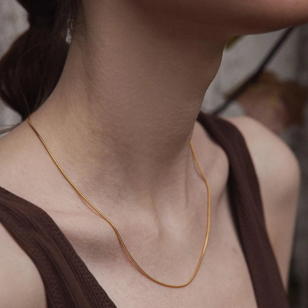 Colar Choker Minimalista Corrente Esférica