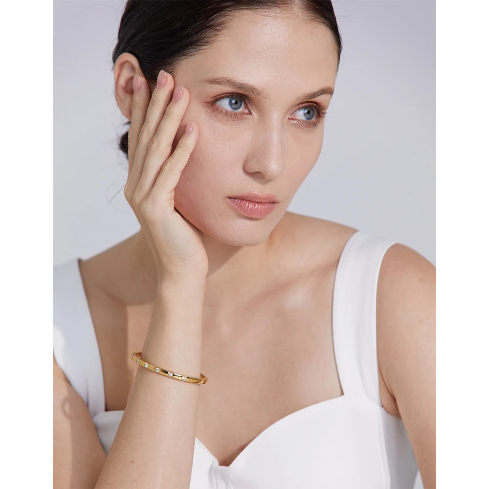 Bracelete Cravejado Zircônia Minimalista