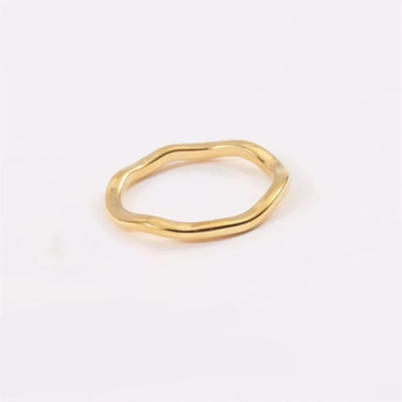 Anéis Minimalistas Onda Leve