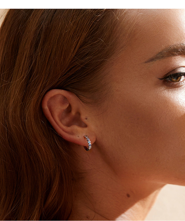 Brinco Corações Rainbow em Prata 925