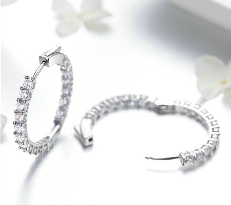 Brinco Argola Clássica Cravejada Zircônia em Prata 925