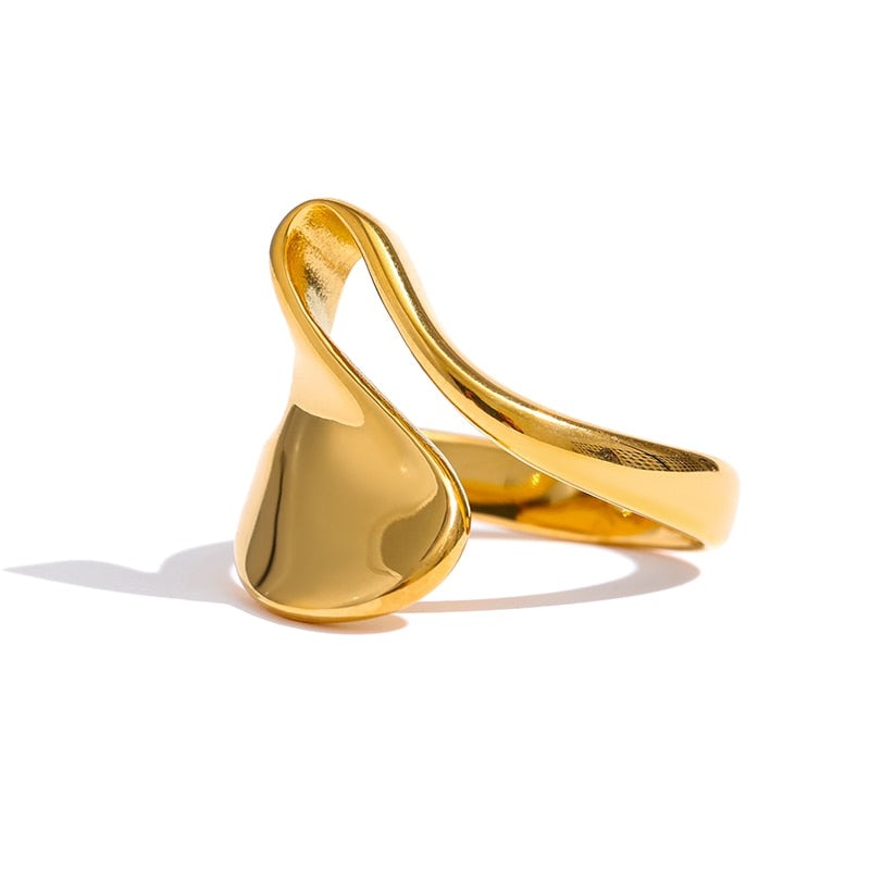 Anel Geometria Orgânica em Ouro